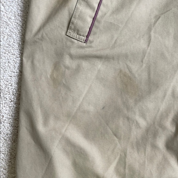 Tan Trench Coat with Lightweight Design and Mid-Thigh Length - Picture 2 of 7